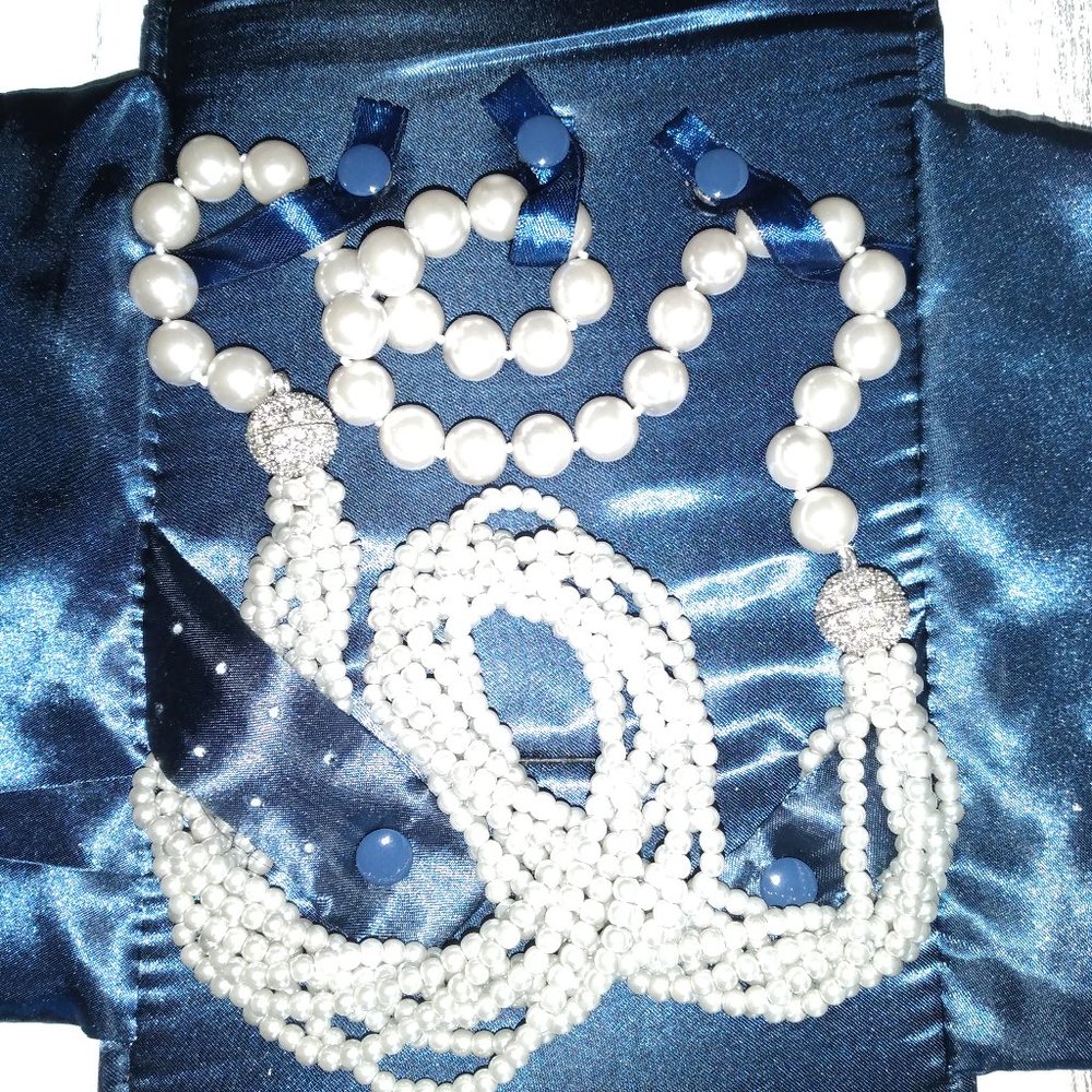 Stauer pearl necklaces NWOT